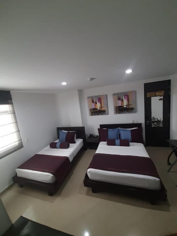 Hotel Medellin Gold Buitenkant foto
