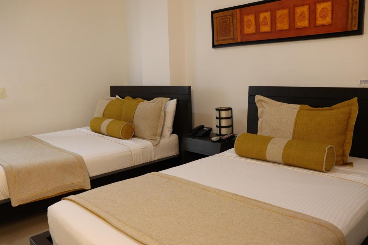 Hotel Medellin Gold Buitenkant foto
